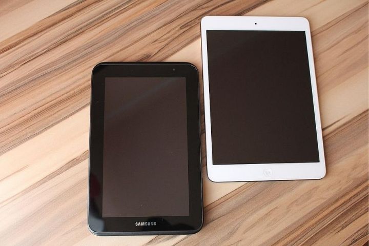 What Are The Differences Between IPad And Tablet? Which Is Better?