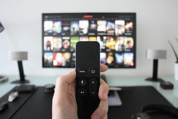 How Smart TV Is Connected To The Internet?
