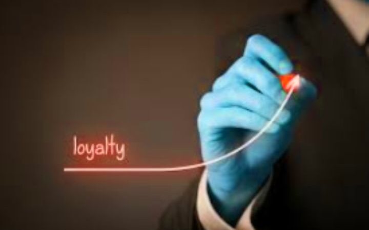 Customer Loyalty Techniques Beyond Discounts