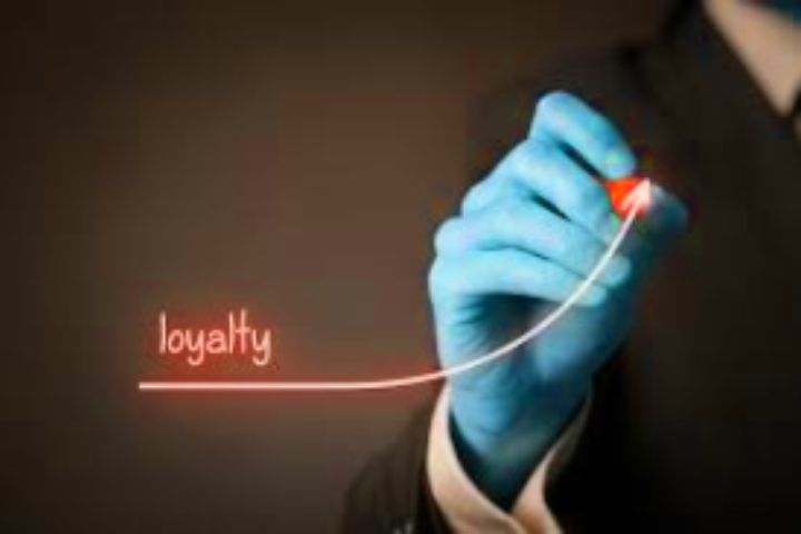 Customer Loyalty Techniques Beyond Discounts